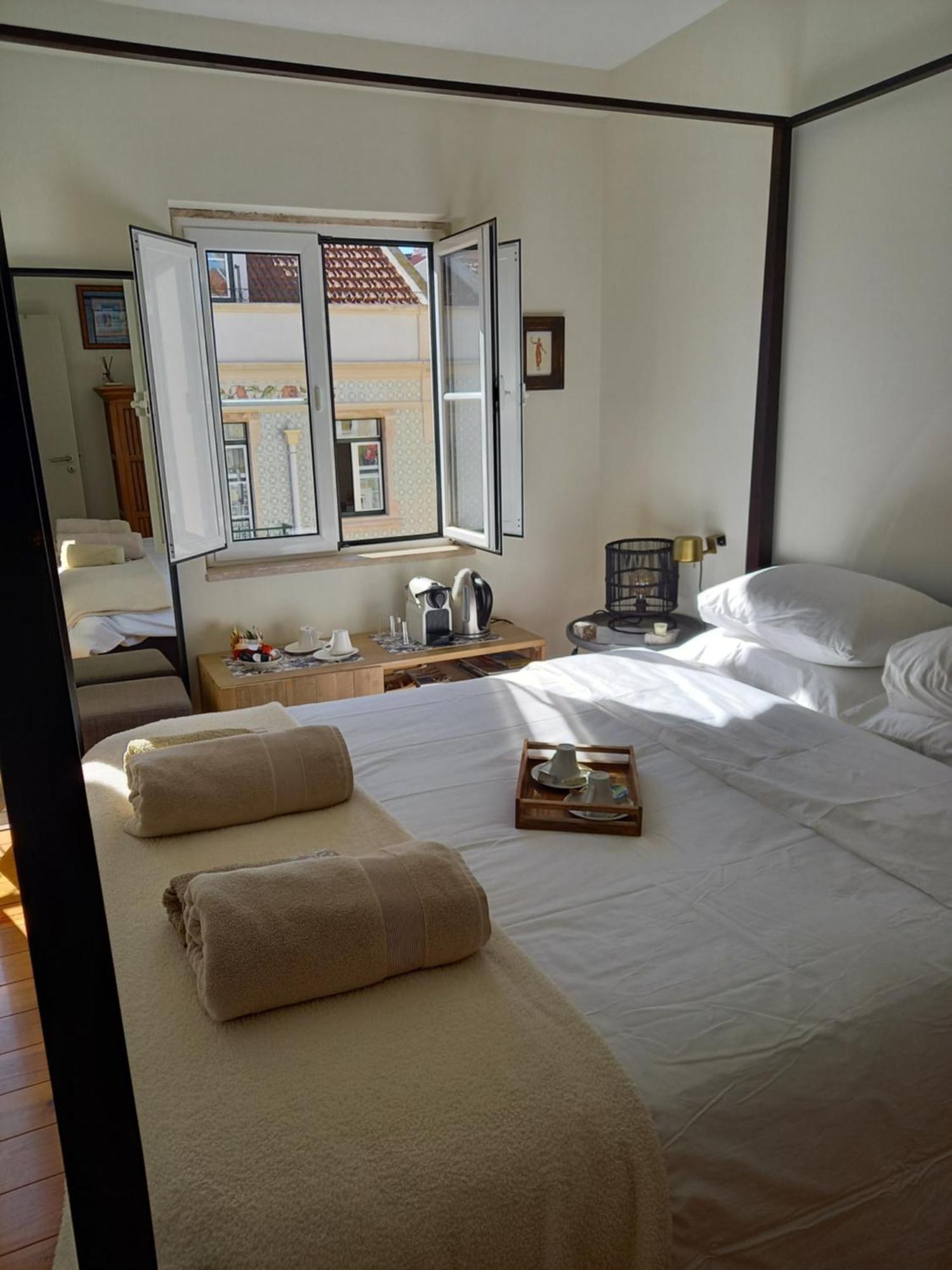 Charme Et Confort Au Coeur De Graca Lisbona Esterno foto